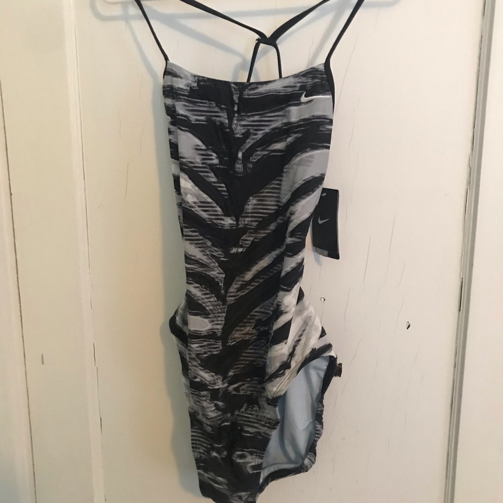 Nike animal print one piece swim suit NWT